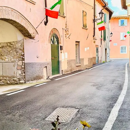 Apartment Borgo Dei Sogni - Unique Loft - Di Garda San Felice del Benaco