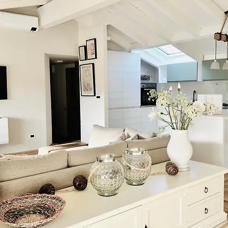 Apartamento Borgo Dei Sogni - Unique Loft - Di Garda *
