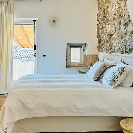 Borgo Dei Sogni - Unique Loft - Di Garda * San Felice del Benaco