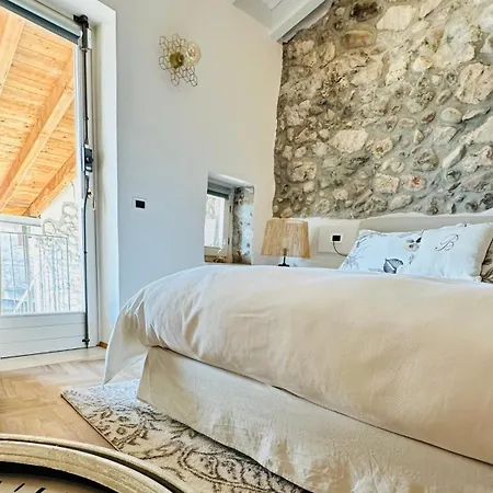 Borgo Dei Sogni - Unique Loft - Di Garda Apartamento *